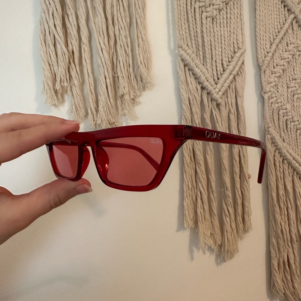 Quay Finesse Sunglasses